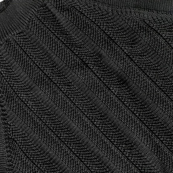 AritziaWilfred tank in black. Size small. Crocheted. scalloped bottom edge. EUC - Picture 7 of 8